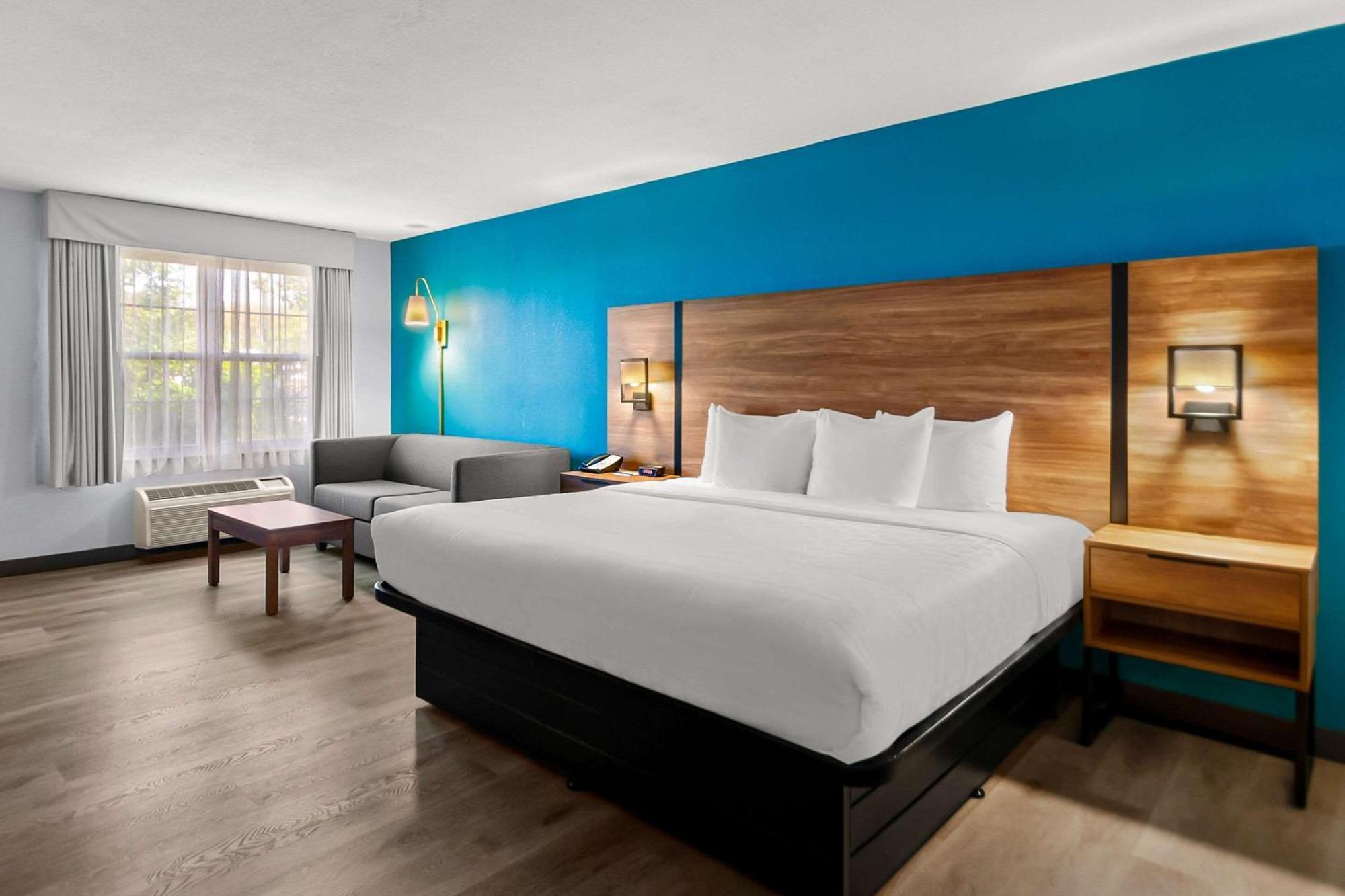 Clarion Inn Falls Church-Arlington Bagian luar foto