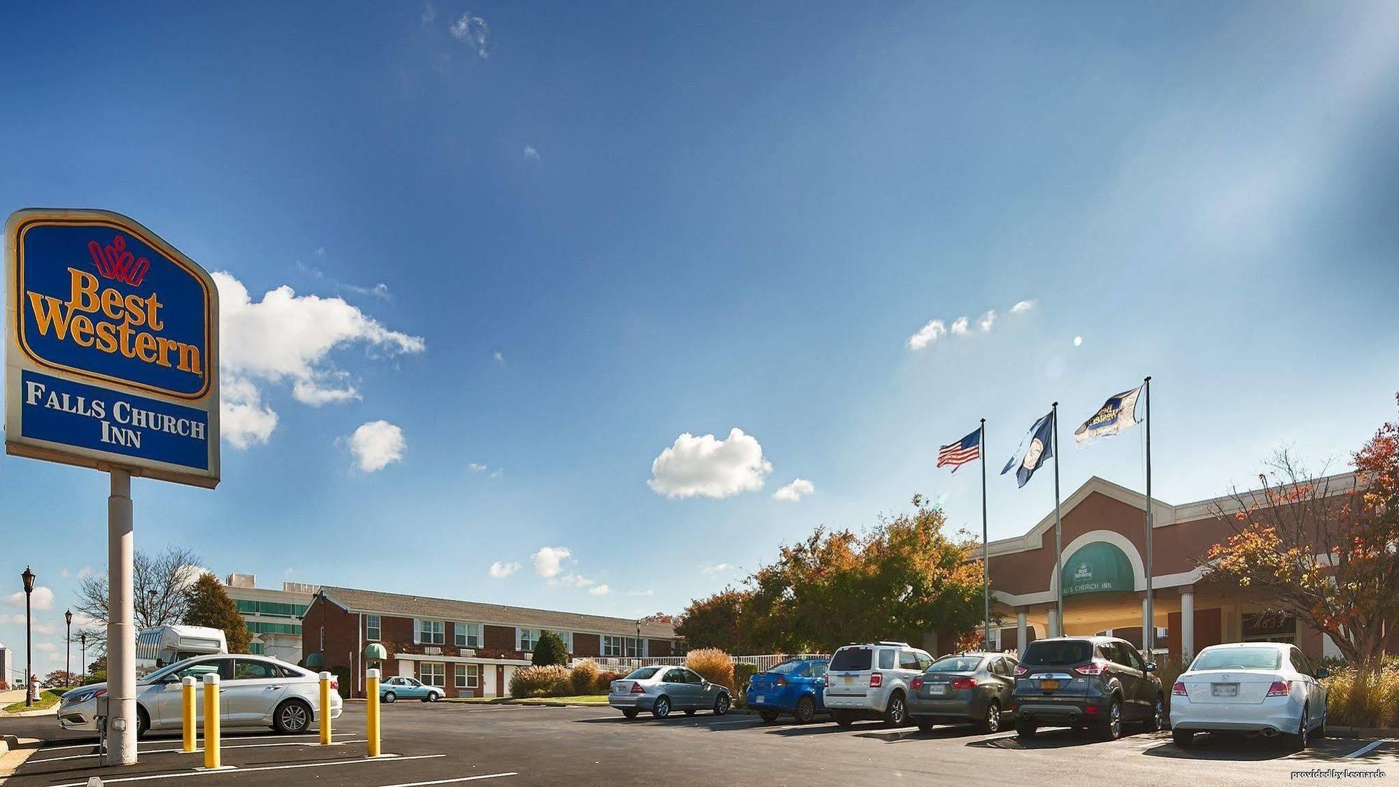 Clarion Inn Falls Church-Arlington Bagian luar foto